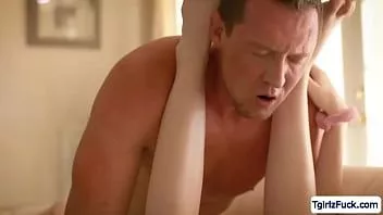 Odtwórz Busty tranny kochanie Natalie Stone cieszy hardcore analny bez zabezpieczenia