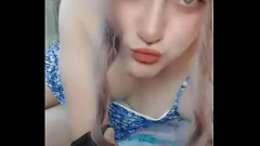 Oynat Mavi etek ve beyaz bacaklarda shemale teen pornstar ketty