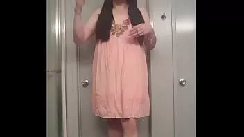 play Să vorbim despre o fată de vârsta ei