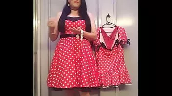 play Kostum minnie mouse lama vs kostum minnie mouse baru